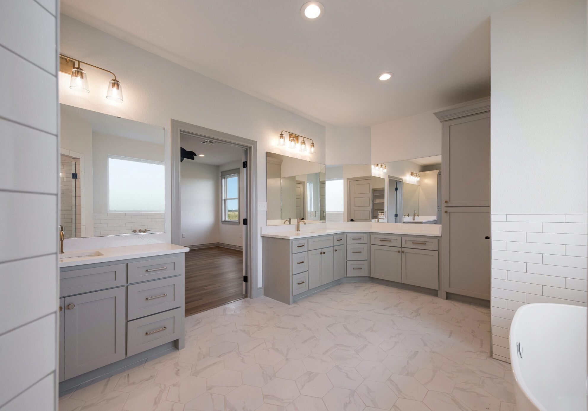 Choice Painting Waco & Crawford, Texas - Bathroom Painting and Finishing